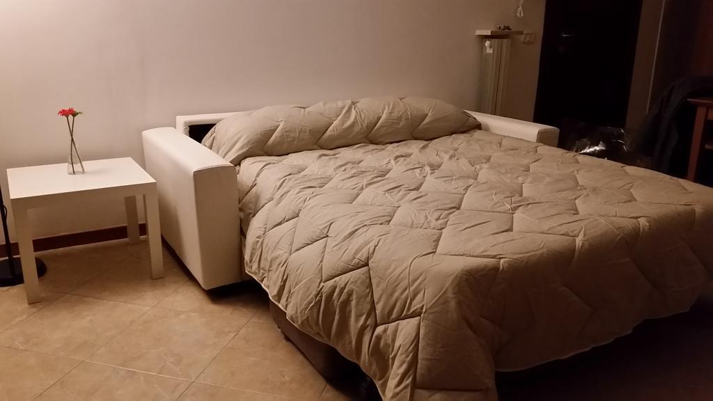 Bilocale Via Imola 4 Apartment เวโรนา ภายนอก รูปภาพ