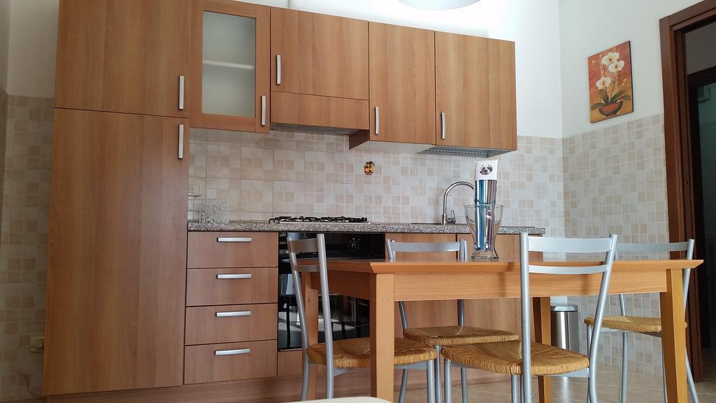 Bilocale Via Imola 4 Apartment เวโรนา ภายนอก รูปภาพ