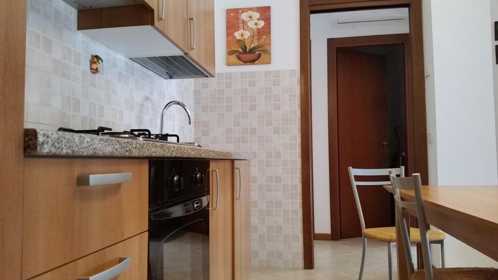 Bilocale Via Imola 4 Apartment เวโรนา ภายนอก รูปภาพ