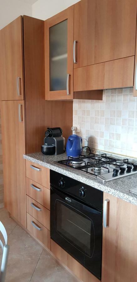 Bilocale Via Imola 4 Apartment เวโรนา ภายนอก รูปภาพ